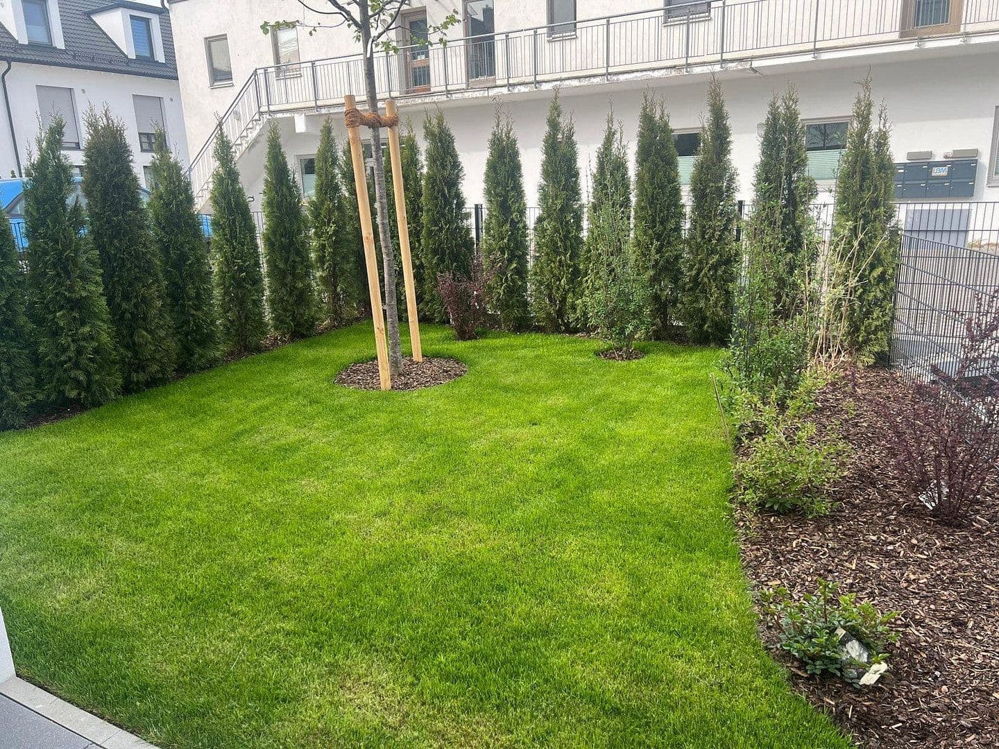 Pronájem bytu 3+1 98 m², Dorfstraße 11b, Germering, Bavorsko Pronájem bytu 3+1 98 m², Dorfstraße 11b, Germering, Bavorsko