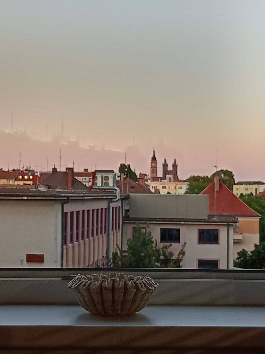 Pronájem bytu 45 m², Horova, Hradec Králové, Královéhradecký kraj Pronájem bytu 45 m², Horova, Hradec Králové, Královéhradecký kraj