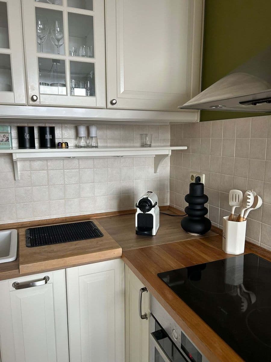 Pronájem bytu 45 m², Horova, Hradec Králové, Královéhradecký kraj Pronájem bytu 45 m², Horova, Hradec Králové, Královéhradecký kraj