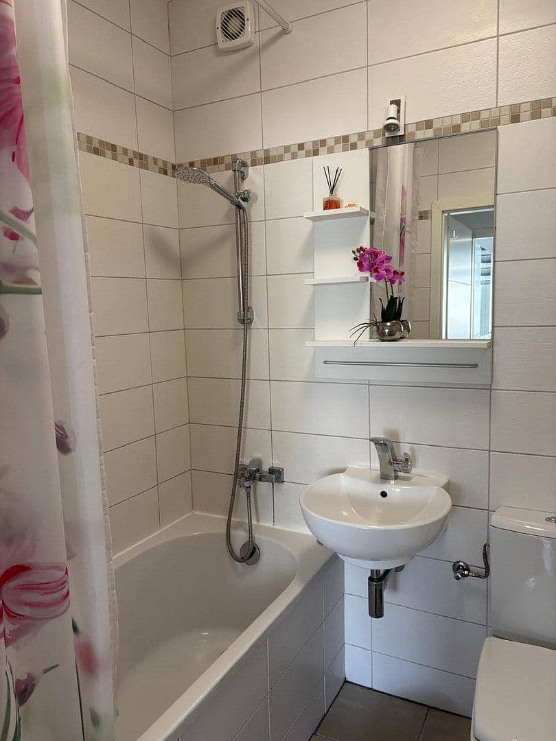 Prodej bytu 3+1 60 m², Böhlener Str.59, Berlin, Berlín Prodej bytu 3+1 60 m², Böhlener Str.59, Berlin, Berlín