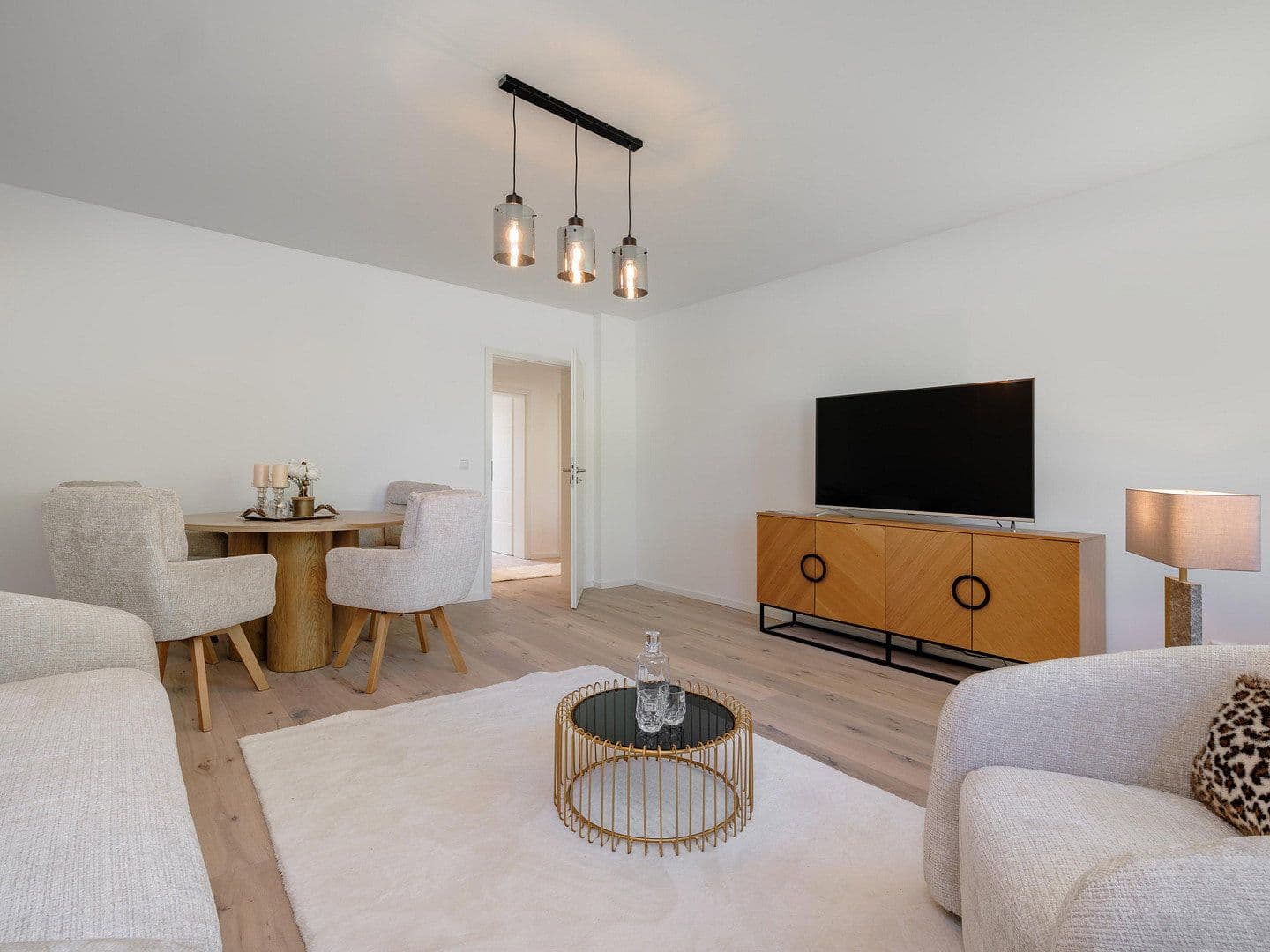 Prodej bytu 3+1 81 m², Schönsberg 37, Hamburg, Hamburg Prodej bytu 3+1 81 m², Schönsberg 37, Hamburg, Hamburg
