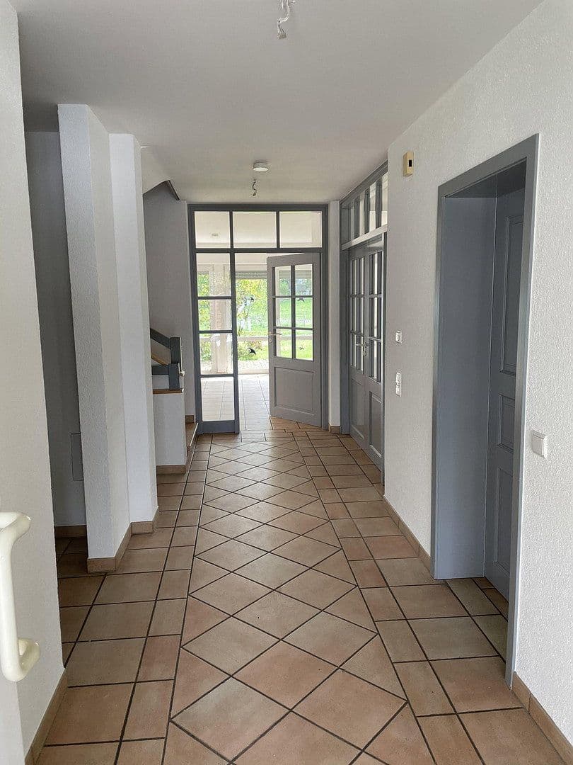 Prodej domu 337 m², pozemek 1.324 m², Im Wiesengrund 34, Montabaur, Porýní-Falc Prodej domu 337 m², pozemek 1.324 m², Im Wiesengrund 34, Montabaur, Porýní-Falc