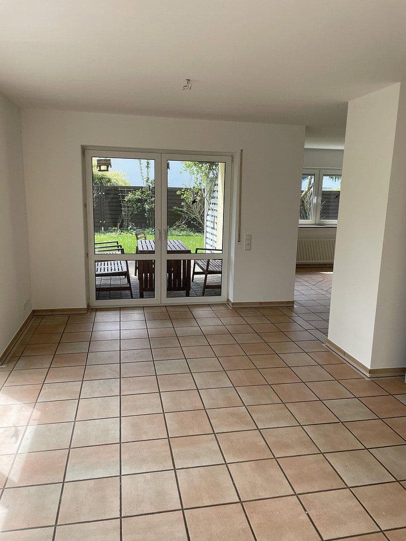 Prodej domu 337 m², pozemek 1.324 m², Im Wiesengrund 34, Montabaur, Porýní-Falc Prodej domu 337 m², pozemek 1.324 m², Im Wiesengrund 34, Montabaur, Porýní-Falc