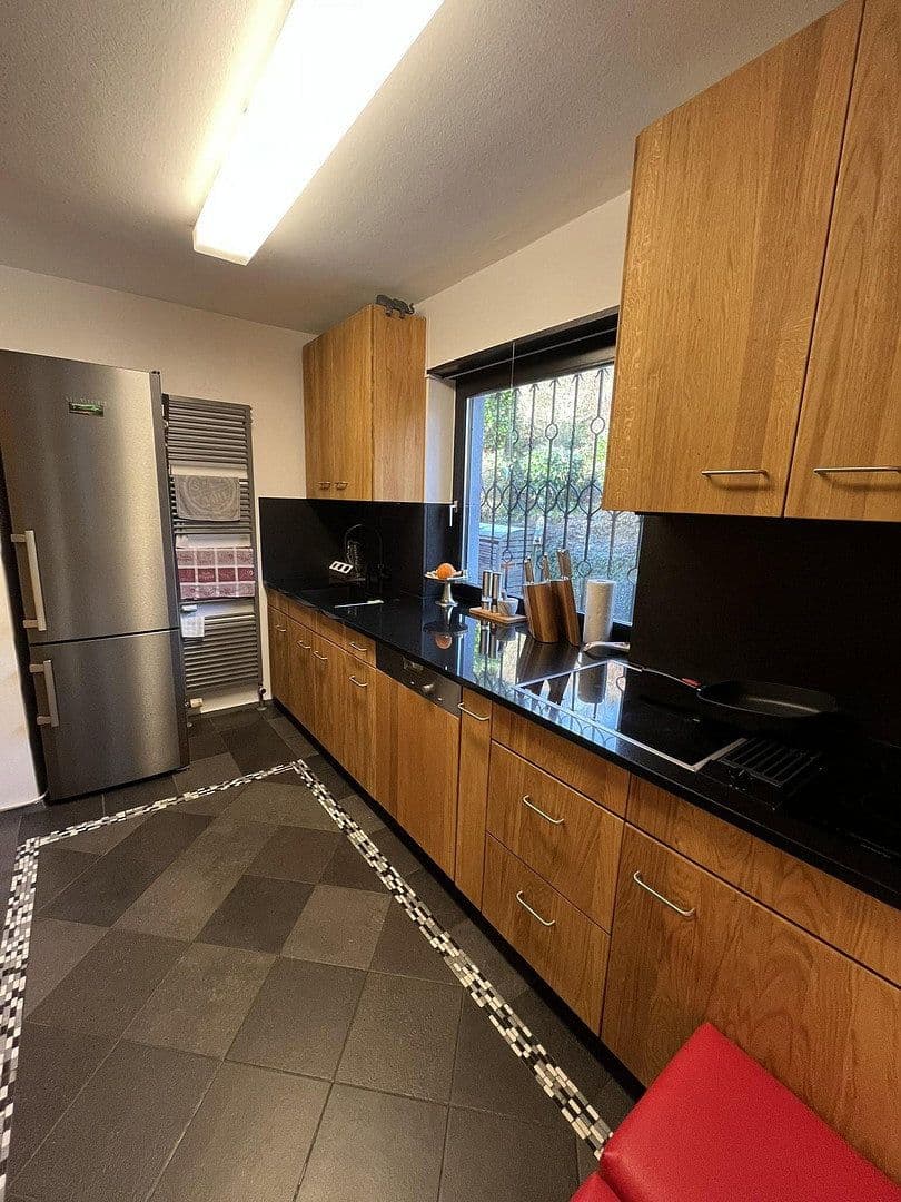 Prodej domu 160 m², pozemek 3.000 m², Heiligkreuzsteinach, Bádensko-Württembersko Prodej domu 160 m², pozemek 3.000 m², Heiligkreuzsteinach, Bádensko-Württembersko