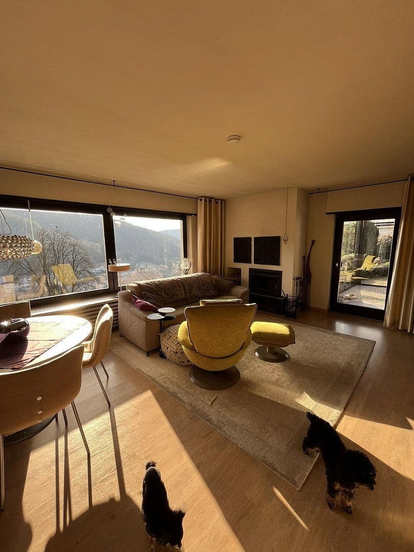 Prodej domu 160 m², pozemek 3.000 m², Heiligkreuzsteinach, Bádensko-Württembersko Prodej domu 160 m², pozemek 3.000 m², Heiligkreuzsteinach, Bádensko-Württembersko