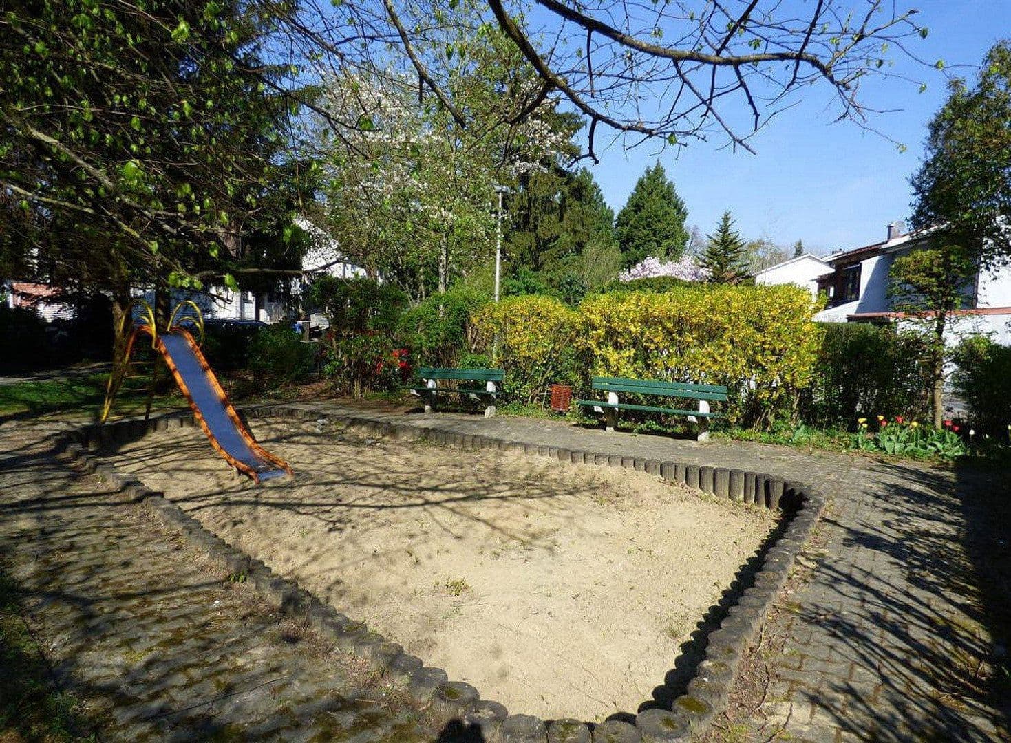 Prodej bytu 3+1 81 m², Rupprechtstraße 26, Landshut, Bavorsko Prodej bytu 3+1 81 m², Rupprechtstraße 26, Landshut, Bavorsko