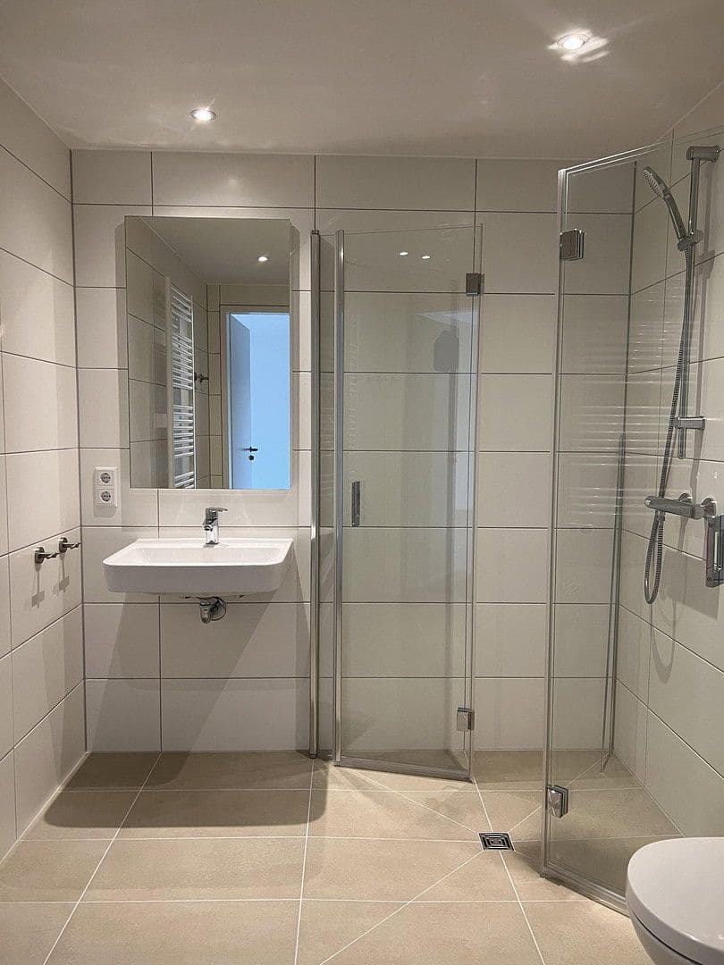 Pronájem bytu 2+1 55 m², Würzburger Straße 37, Stockstadt am Main, Bavorsko Pronájem bytu 2+1 55 m², Würzburger Straße 37, Stockstadt am Main, Bavorsko