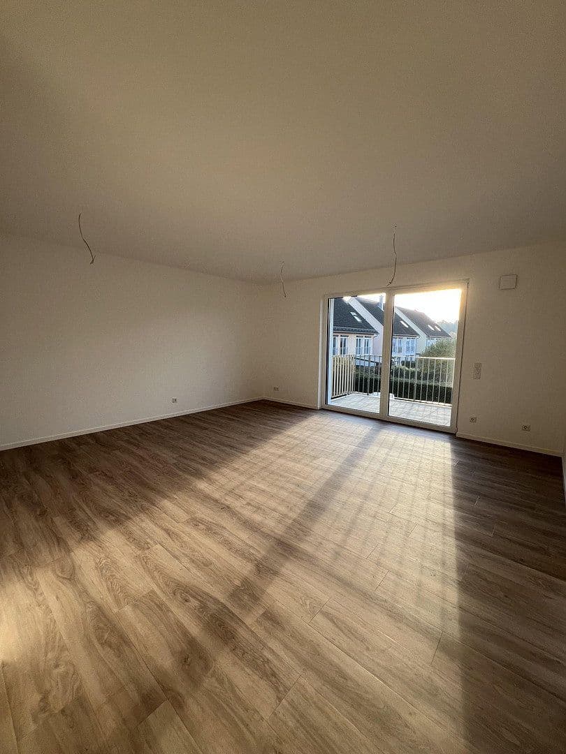 Pronájem bytu 2+1 55 m², Würzburger Straße 37, Stockstadt am Main, Bavorsko Pronájem bytu 2+1 55 m², Würzburger Straße 37, Stockstadt am Main, Bavorsko
