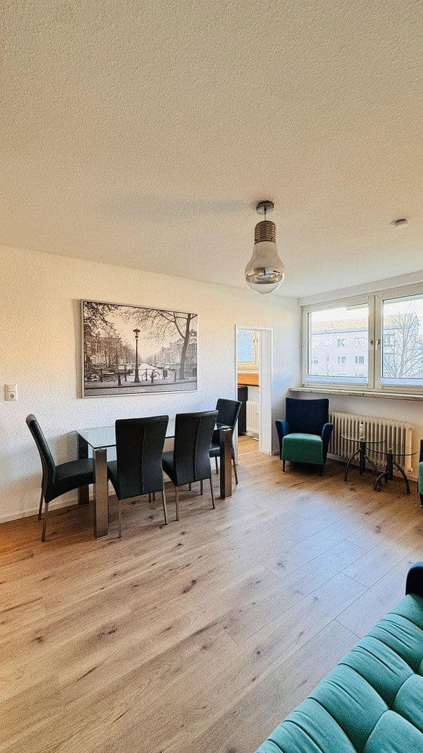 Pronájem bytu 1+1 29 m², Luthmerstraße 53, Frankfurt am Main, Hessen Pronájem bytu 1+1 29 m², Luthmerstraße 53, Frankfurt am Main, Hessen