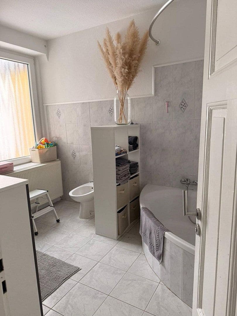Pronájem domu 150 m², pozemek 573 m², Köppenweg 9, Einbeck, Dolní Sasko Pronájem domu 150 m², pozemek 573 m², Köppenweg 9, Einbeck, Dolní Sasko