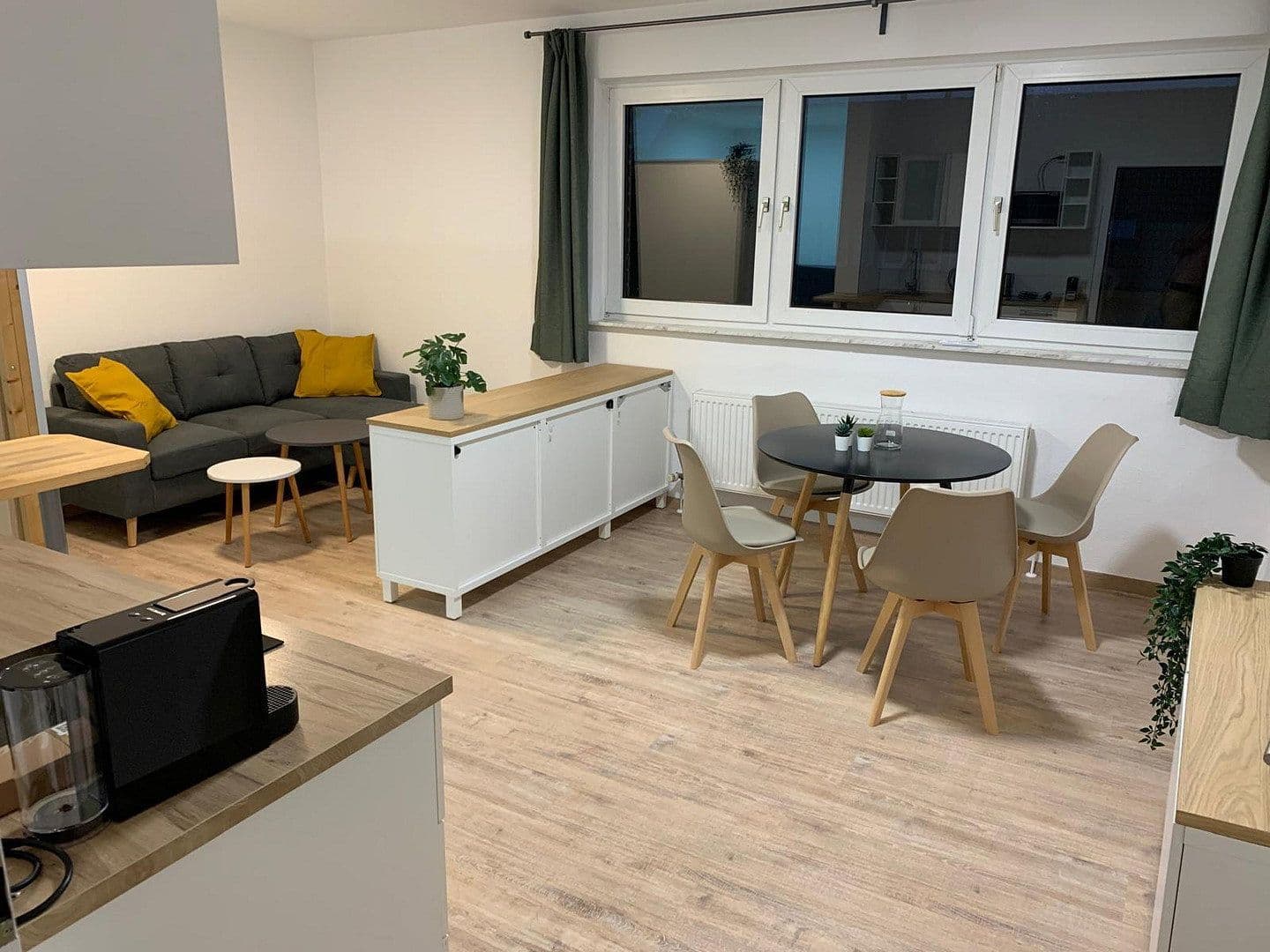 Pronájem bytu 1+1 31 m², Am Windknollen 2, Jena, Durynsko Pronájem bytu 1+1 31 m², Am Windknollen 2, Jena, Durynsko