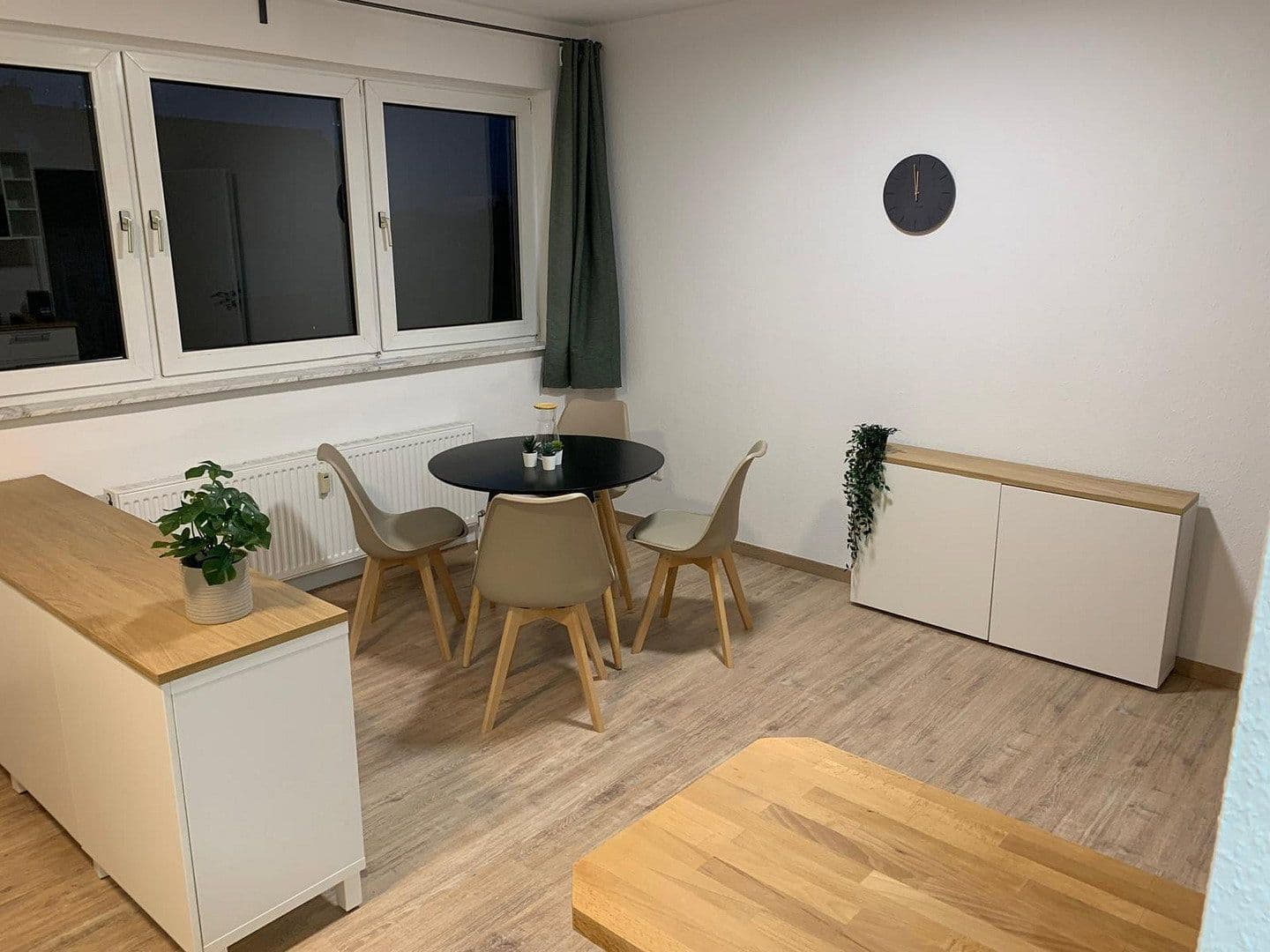 Pronájem bytu 1+1 31 m², Am Windknollen 2, Jena, Durynsko Pronájem bytu 1+1 31 m², Am Windknollen 2, Jena, Durynsko