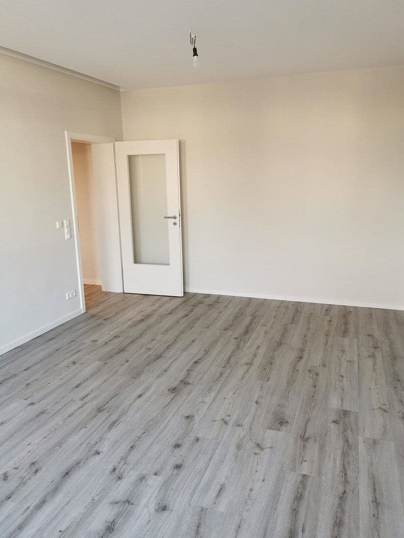 Pronájem bytu 2+1 70 m², Güterbahnhofstraße 3, Trhová, Sasko Pronájem bytu 2+1 70 m², Güterbahnhofstraße 3, Trhová, Sasko
