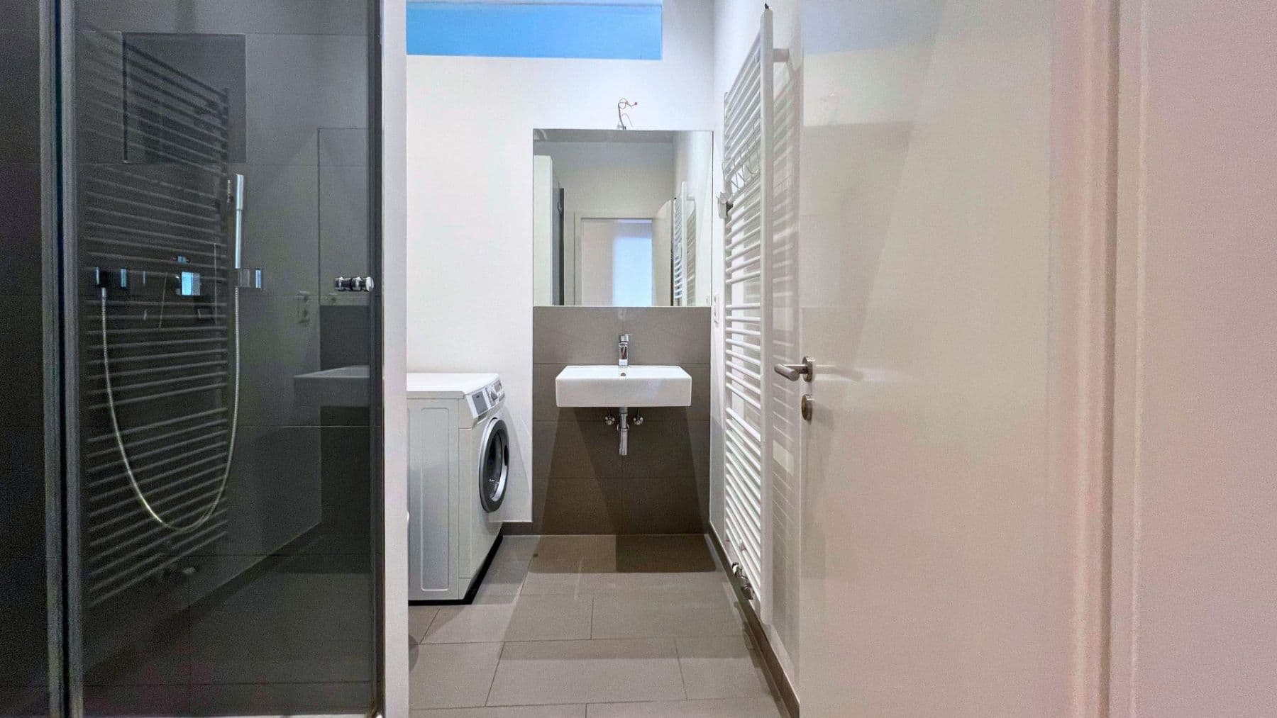 Pronájem bytu 1+1 46 m², Grünberger Straße 47, Berlin, Berlín Pronájem bytu 1+1 46 m², Grünberger Straße 47, Berlin, Berlín