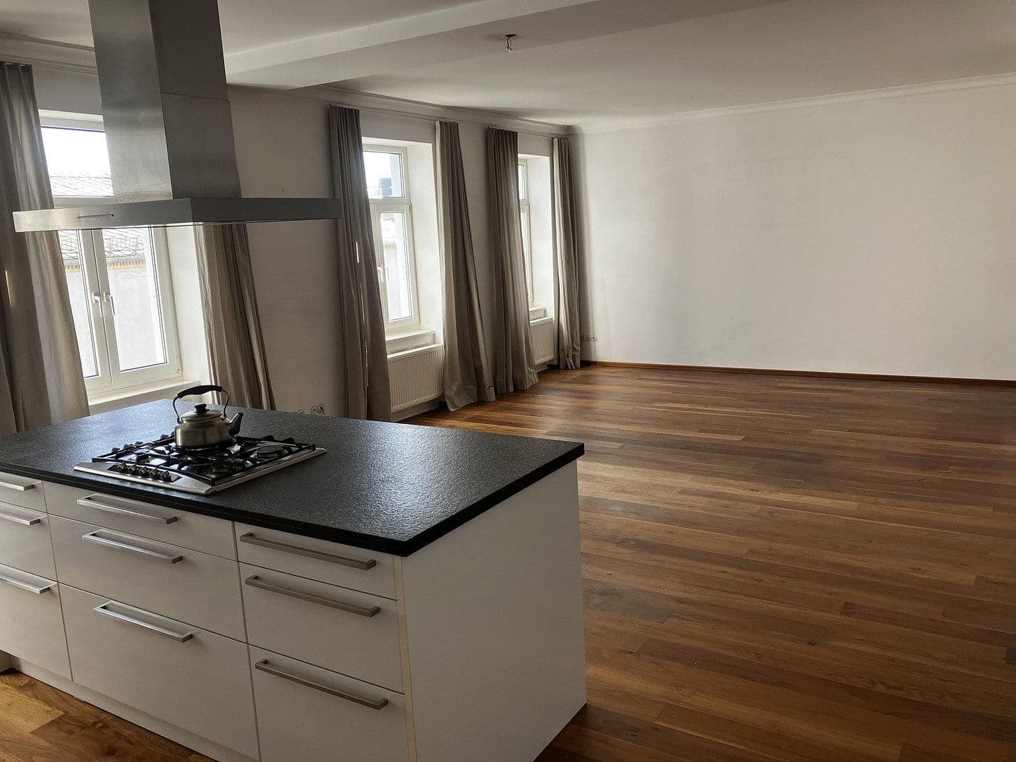 Pronájem bytu 2+kk 90 m², Bad Homburg vor der Höhe, Hessen Pronájem bytu 2+kk 90 m², Bad Homburg vor der Höhe, Hessen