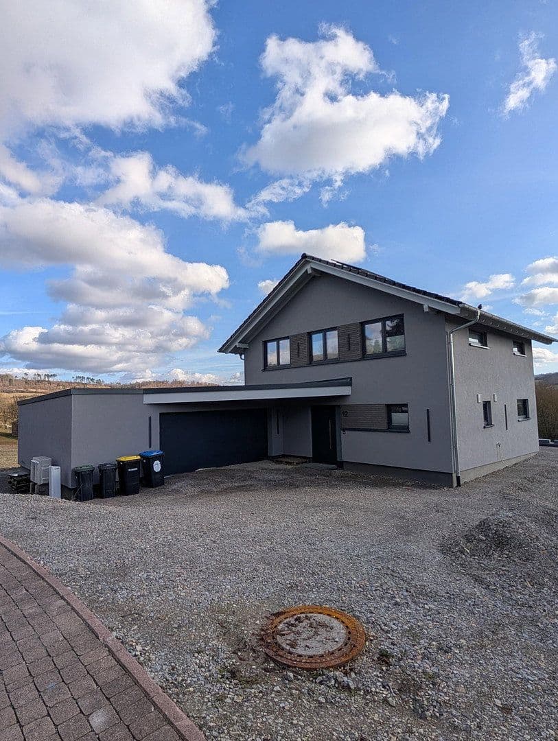 Prodej domu 147 m², pozemek 934 m², Hessisch Lichtenau, Hessen Prodej domu 147 m², pozemek 934 m², Hessisch Lichtenau, Hessen