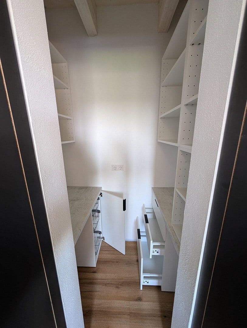Prodej domu 147 m², pozemek 934 m², Hessisch Lichtenau, Hessen Prodej domu 147 m², pozemek 934 m², Hessisch Lichtenau, Hessen