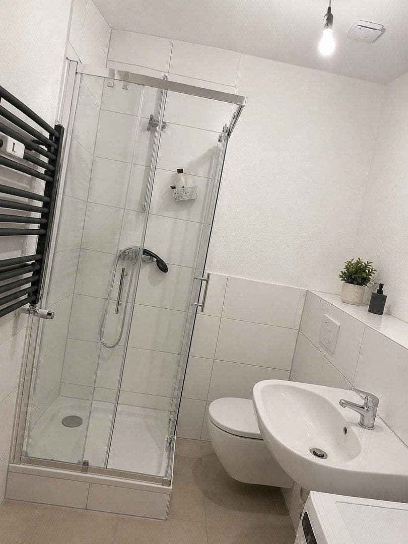 Pronájem bytu 1+1 27 m², Kaiserstr. 37, Friedberg (Hessen), Hessen Pronájem bytu 1+1 27 m², Kaiserstr. 37, Friedberg (Hessen), Hessen