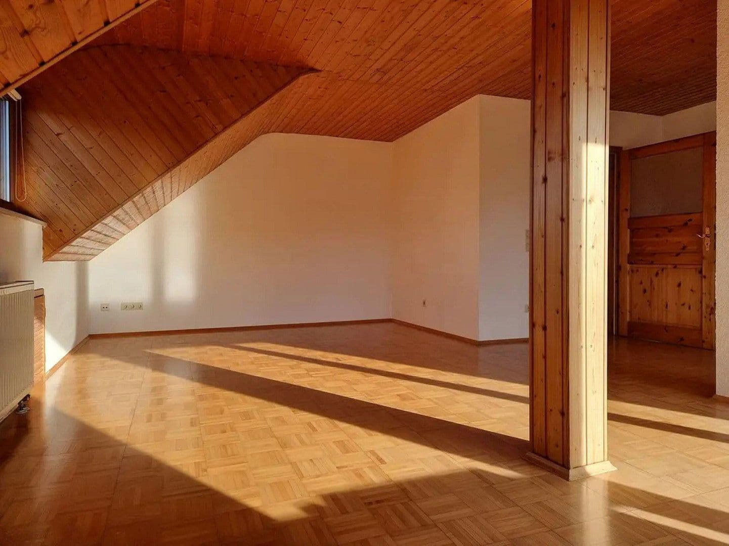 Pronájem bytu 3+kk 100 m², Karlsruhe, Bádensko-Württembersko Pronájem bytu 3+kk 100 m², Karlsruhe, Bádensko-Württembersko