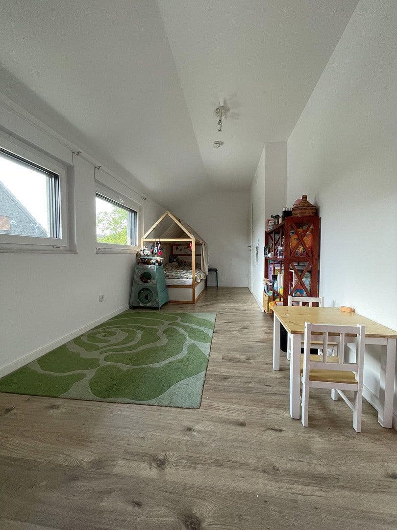Prodej domu 111 m², pozemek 342 m², Sankt Augustin, Severní Porýní-Vestfálsko Prodej domu 111 m², pozemek 342 m², Sankt Augustin, Severní Porýní-Vestfálsko