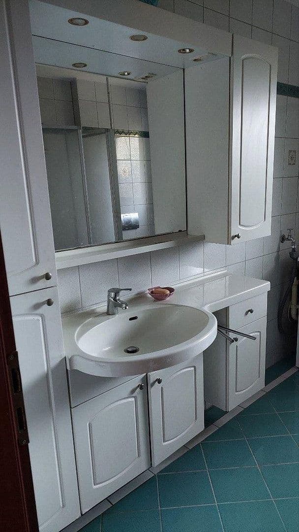 Pronájem bytu 3+1 92 m², Mosbach, Bádensko-Württembersko Pronájem bytu 3+1 92 m², Mosbach, Bádensko-Württembersko