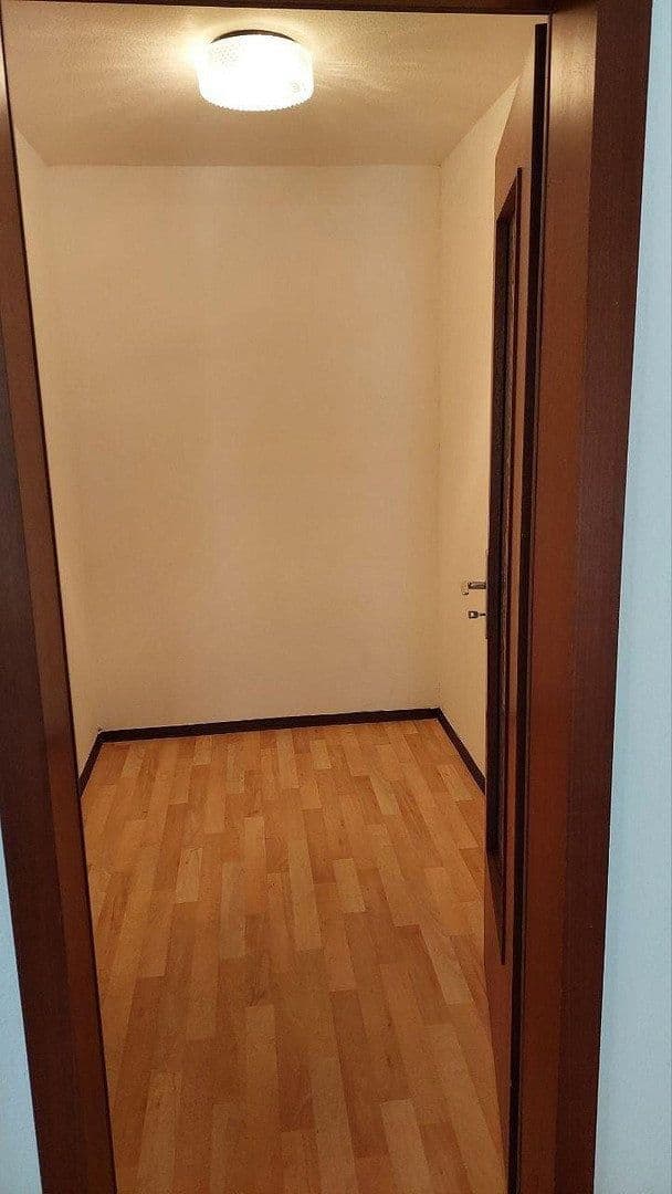 Pronájem bytu 3+1 92 m², Mosbach, Bádensko-Württembersko Pronájem bytu 3+1 92 m², Mosbach, Bádensko-Württembersko