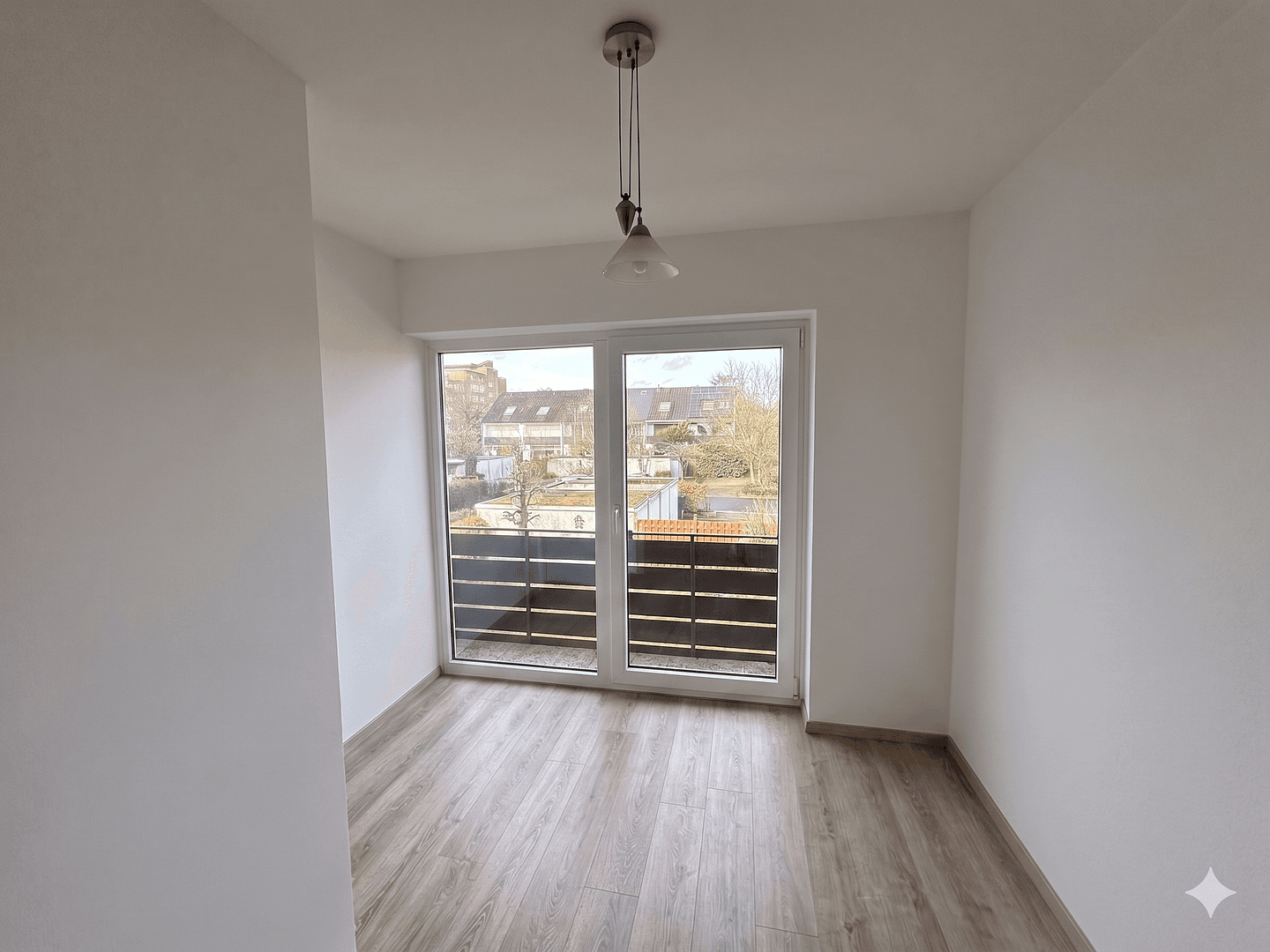 Prodej domu 156 m², pozemek 347 m², Hamburg, Hamburg Prodej domu 156 m², pozemek 347 m², Hamburg, Hamburg