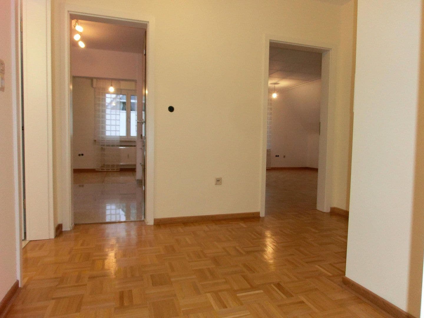 Pronájem bytu 2+kk 74 m², Köln, Severní Porýní-Vestfálsko Pronájem bytu 2+kk 74 m², Köln, Severní Porýní-Vestfálsko