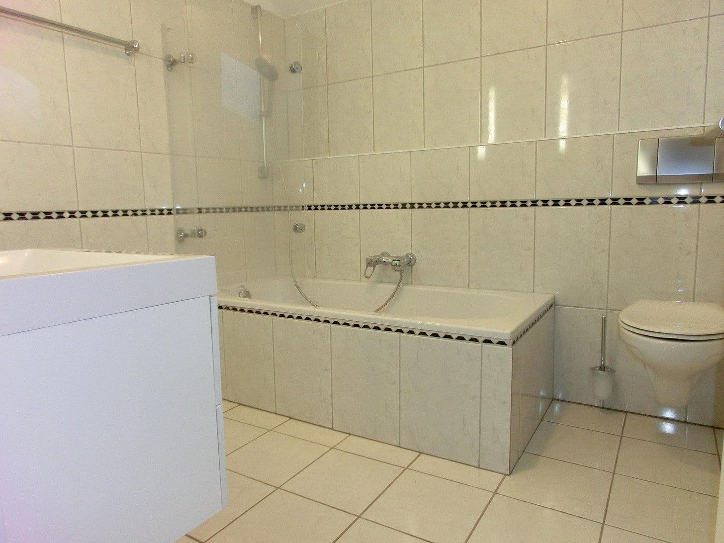 Pronájem bytu 2+kk 74 m², Köln, Severní Porýní-Vestfálsko Pronájem bytu 2+kk 74 m², Köln, Severní Porýní-Vestfálsko