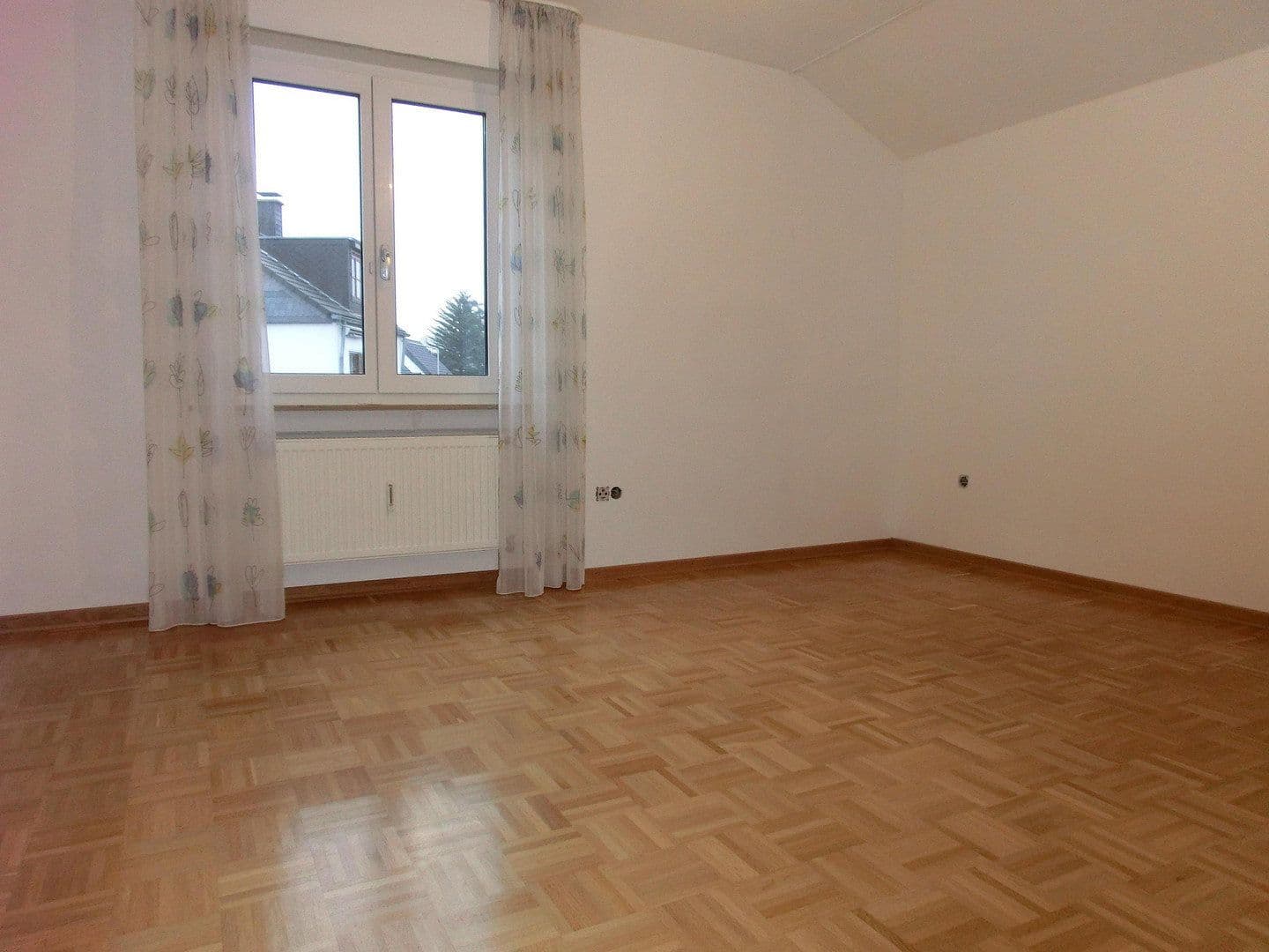 Pronájem bytu 2+kk 74 m², Köln, Severní Porýní-Vestfálsko Pronájem bytu 2+kk 74 m², Köln, Severní Porýní-Vestfálsko