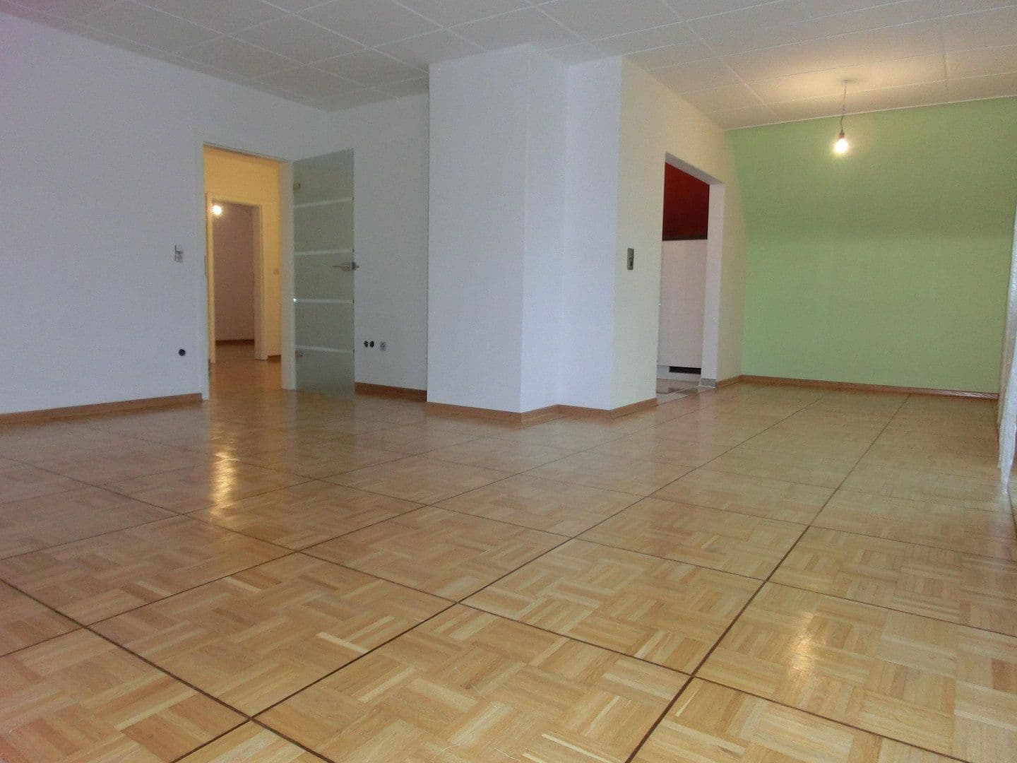 Pronájem bytu 2+kk 74 m², Köln, Severní Porýní-Vestfálsko Pronájem bytu 2+kk 74 m², Köln, Severní Porýní-Vestfálsko