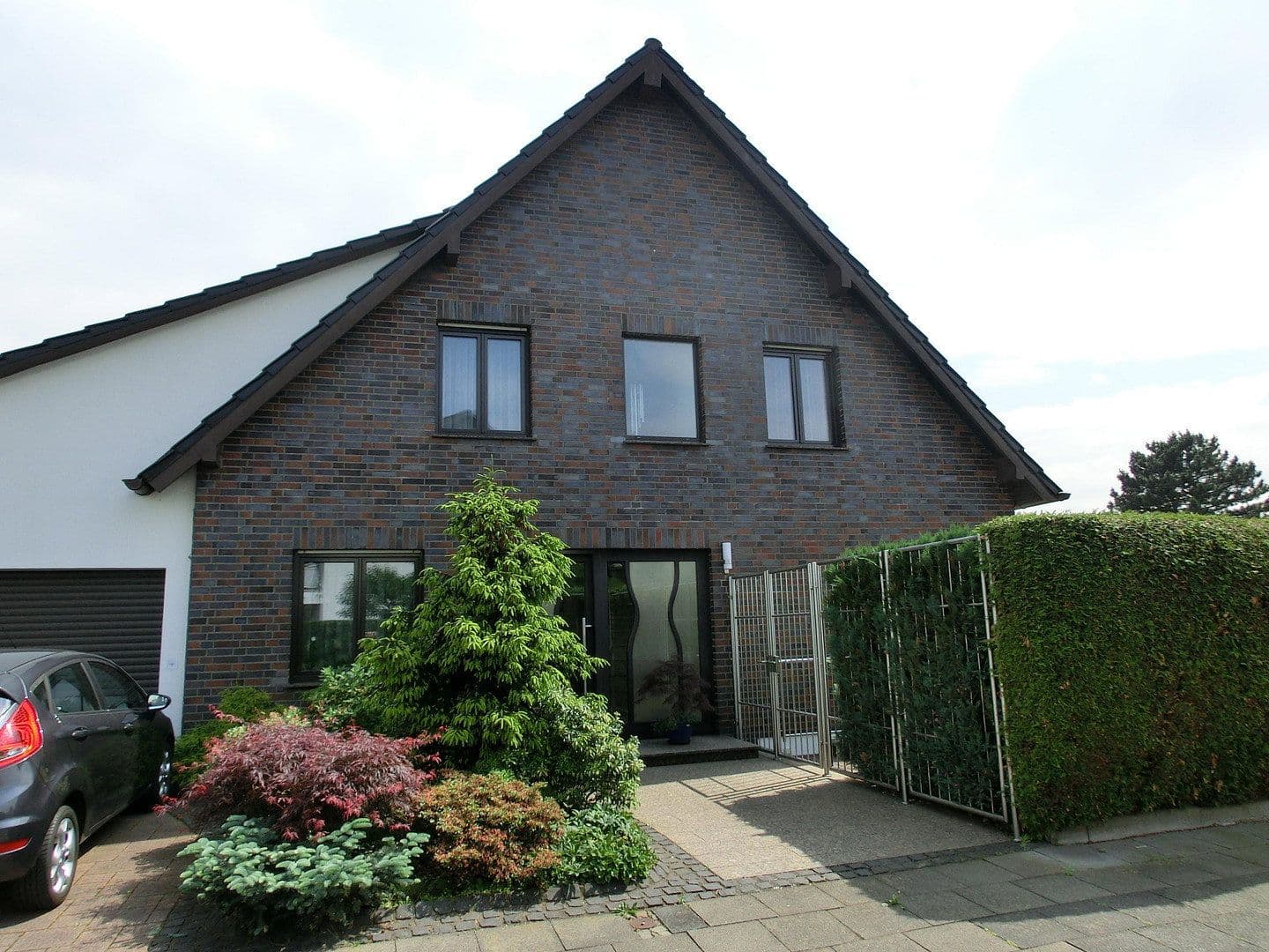 Pronájem bytu 2+kk 74 m², Köln, Severní Porýní-Vestfálsko Pronájem bytu 2+kk 74 m², Köln, Severní Porýní-Vestfálsko