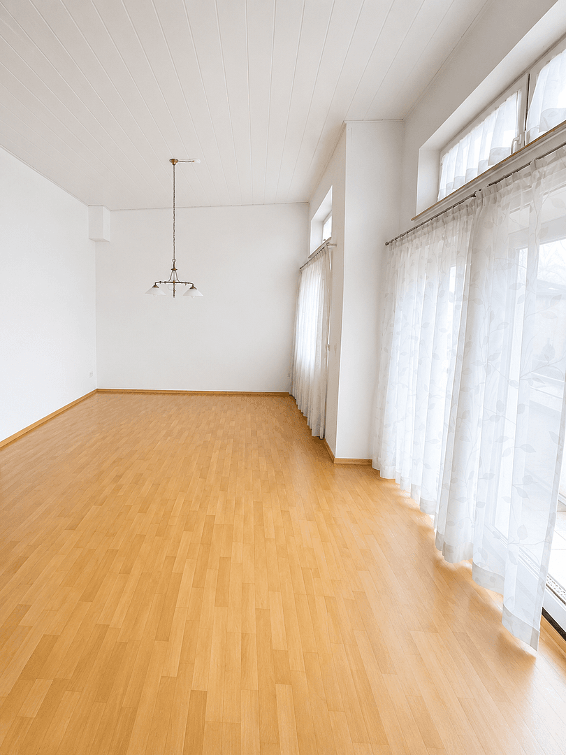 Pronájem bytu 2+1 78 m², Bad Dürrheim, Bádensko-Württembersko Pronájem bytu 2+1 78 m², Bad Dürrheim, Bádensko-Württembersko