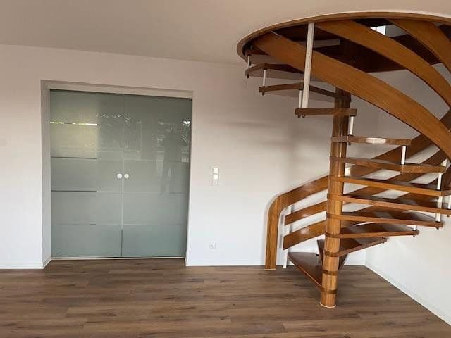 Pronájem bytu 4+1 170 m², Fichtenstraße 40, Niedernhausen, Hessen Pronájem bytu 4+1 170 m², Fichtenstraße 40, Niedernhausen, Hessen