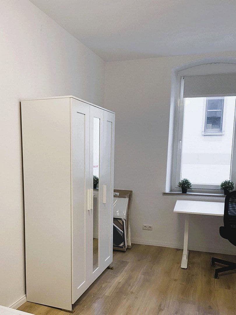 Pronájem bytu 1+1 26 m², Lorenzstr. 12, Hof, Bavorsko Pronájem bytu 1+1 26 m², Lorenzstr. 12, Hof, Bavorsko