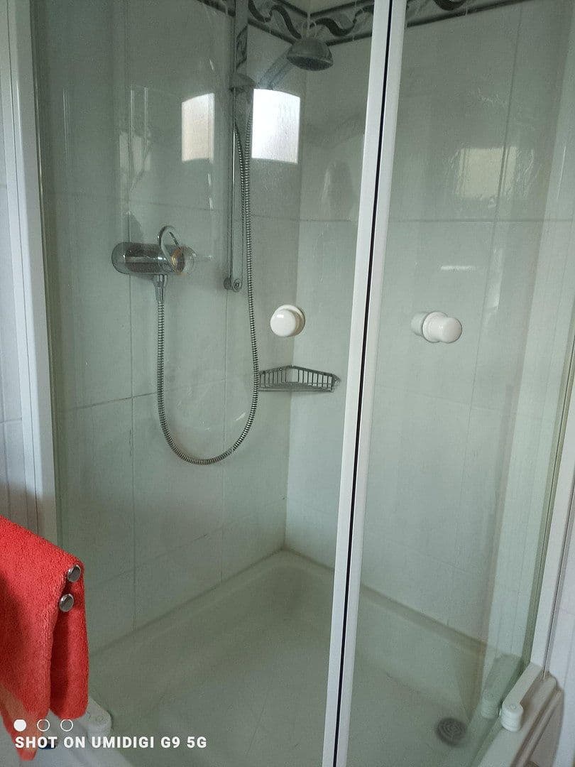 Prodej domu 124 m², pozemek 667 m², Neunkirchen-Seelscheid, Severní Porýní-Vestfálsko Prodej domu 124 m², pozemek 667 m², Neunkirchen-Seelscheid, Severní Porýní-Vestfálsko