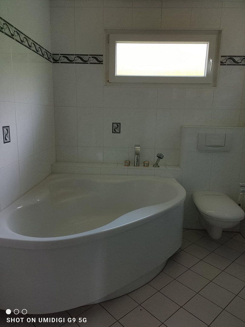 Prodej domu 124 m², pozemek 667 m², Neunkirchen-Seelscheid, Severní Porýní-Vestfálsko Prodej domu 124 m², pozemek 667 m², Neunkirchen-Seelscheid, Severní Porýní-Vestfálsko