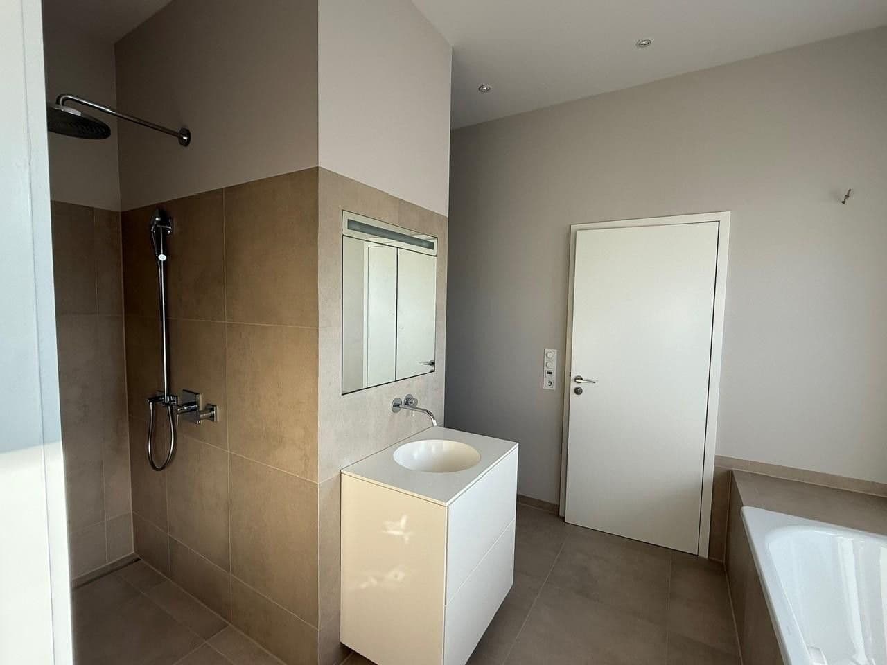 Prodej domu 290 m², pozemek 1.016 m², Königs Wusterhausen, Braniborsko Prodej domu 290 m², pozemek 1.016 m², Königs Wusterhausen, Braniborsko