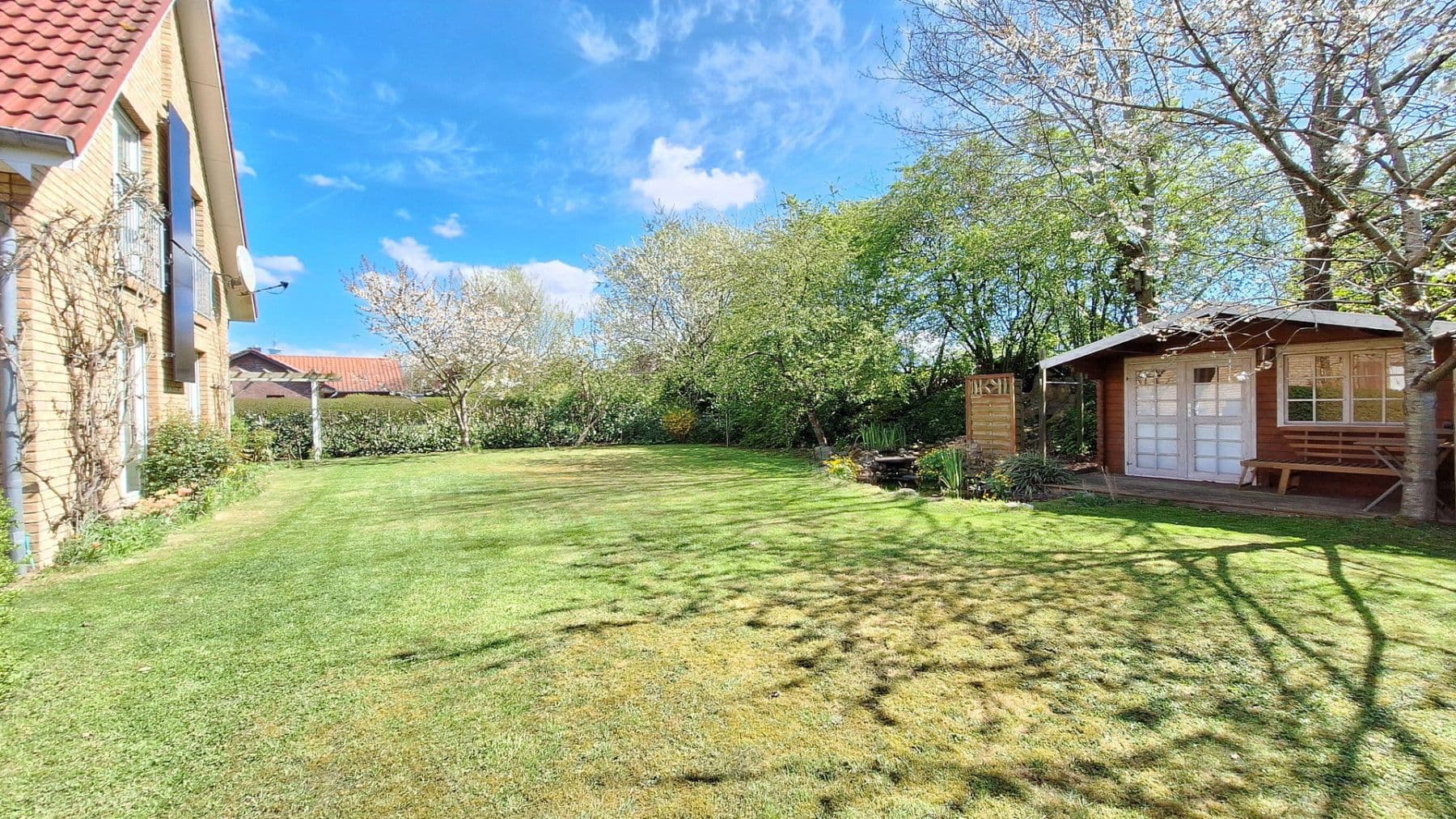Prodej domu 202 m², pozemek 800 m², Heide, Šlesvicko-Holštýnsko Prodej domu 202 m², pozemek 800 m², Heide, Šlesvicko-Holštýnsko