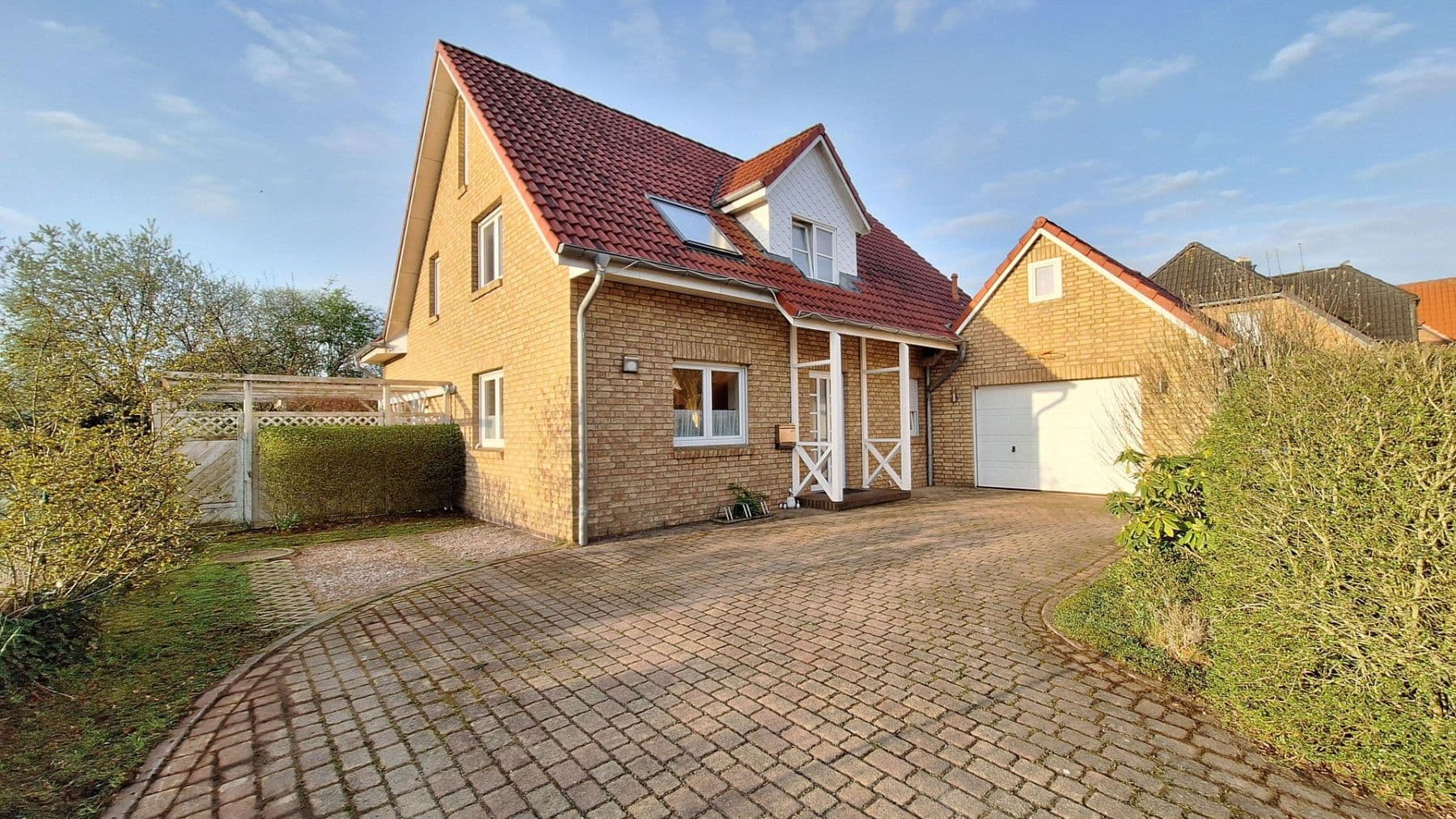 Prodej domu 202 m², pozemek 800 m², Heide, Šlesvicko-Holštýnsko Prodej domu 202 m², pozemek 800 m², Heide, Šlesvicko-Holštýnsko