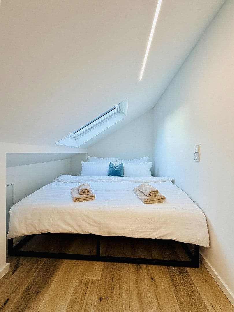 Pronájem bytu 2+1 33 m², Karlsruhe, Bádensko-Württembersko Pronájem bytu 2+1 33 m², Karlsruhe, Bádensko-Württembersko