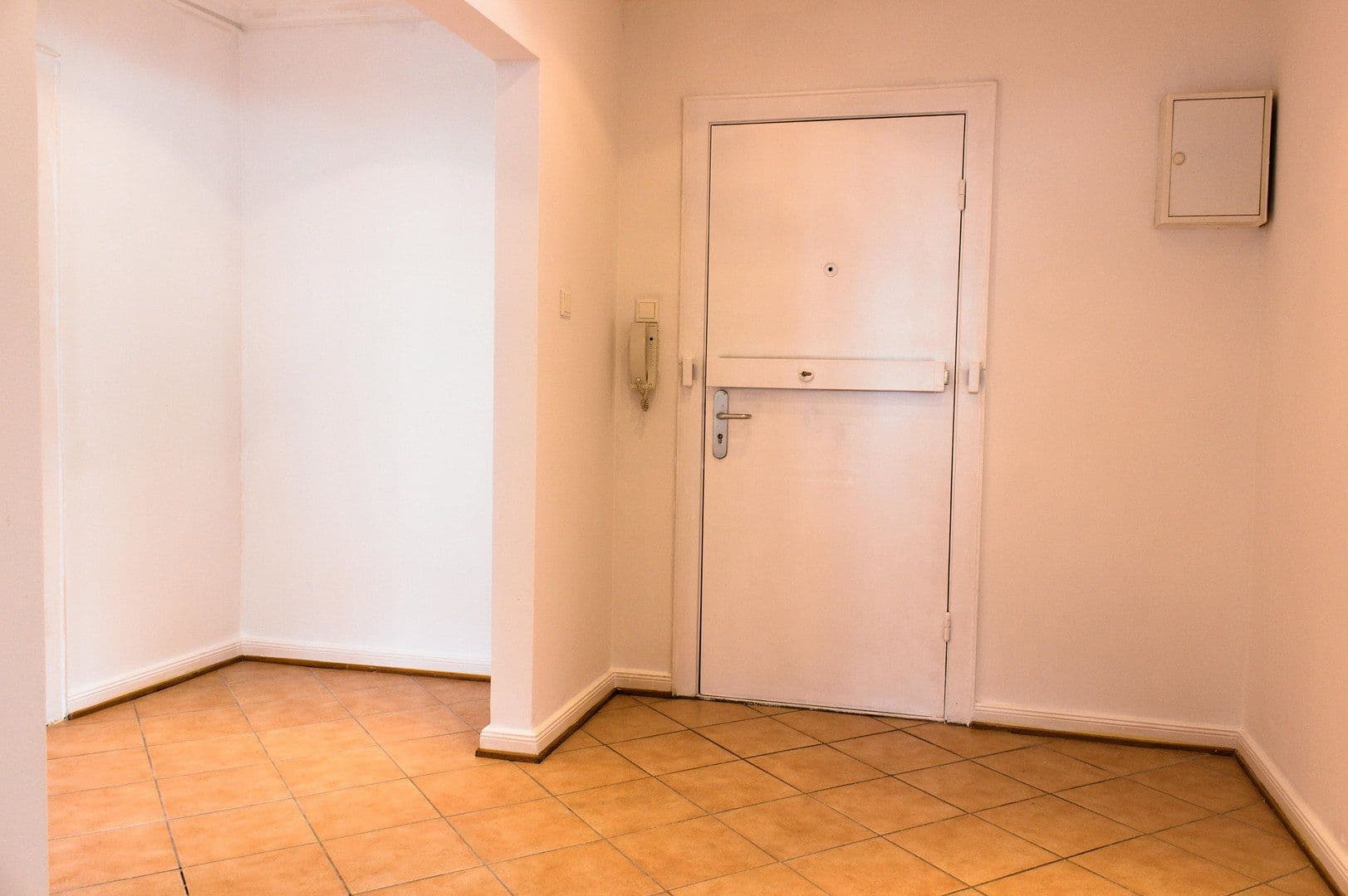 Prodej bytu 3+1 79 m², Hamburg, Hamburg Prodej bytu 3+1 79 m², Hamburg, Hamburg