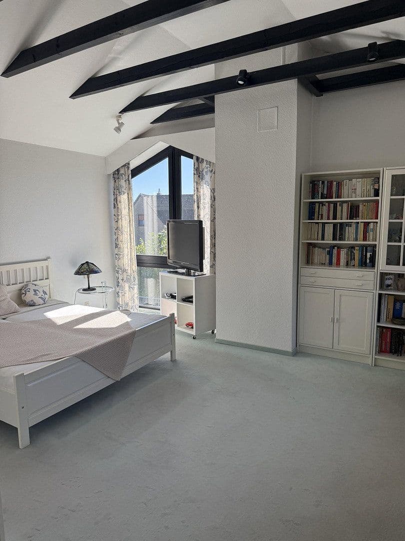 Prodej domu 153 m², pozemek 400 m², Stuhr, Dolní Sasko Prodej domu 153 m², pozemek 400 m², Stuhr, Dolní Sasko