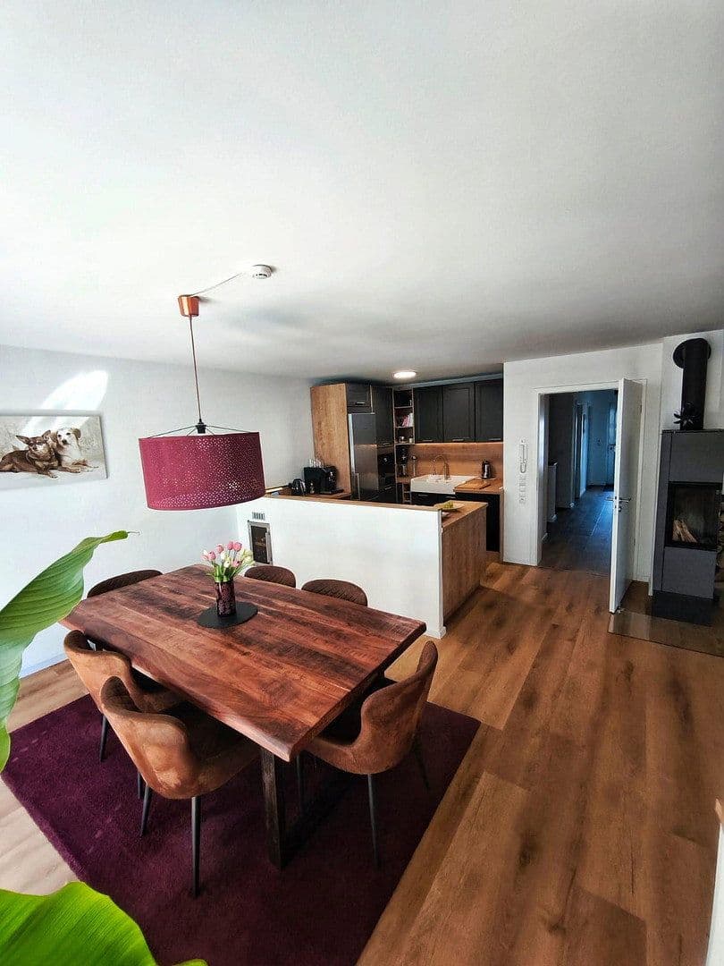 Prodej domu 171 m², pozemek 204 m², Boos, Bavorsko Prodej domu 171 m², pozemek 204 m², Boos, Bavorsko