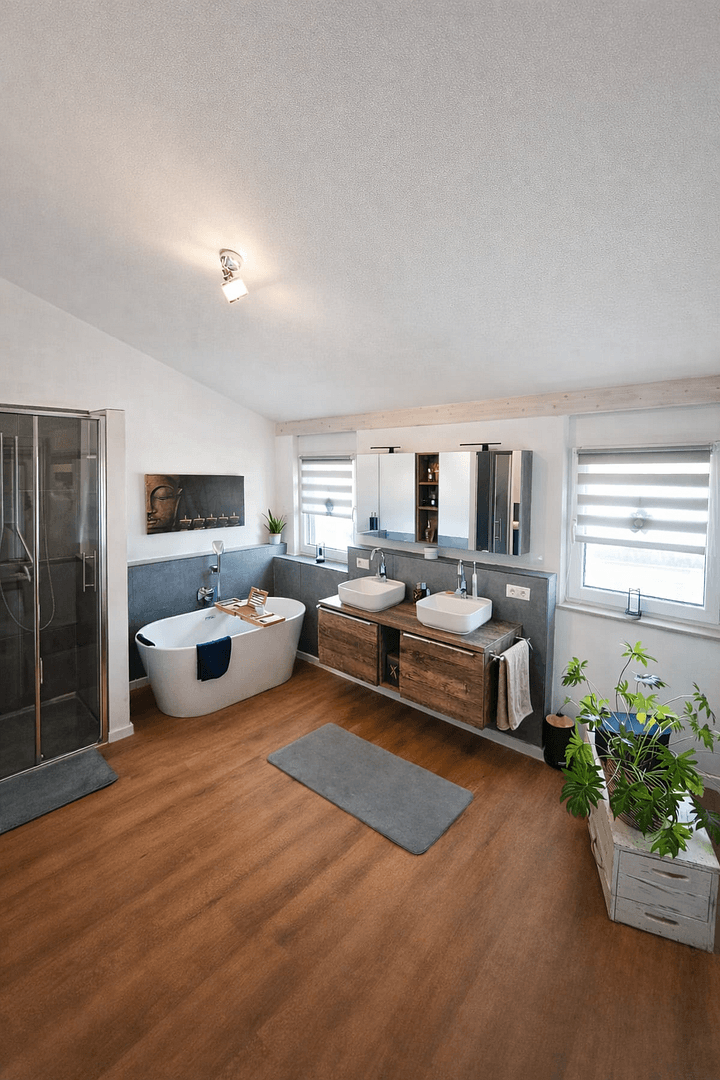 Prodej domu 171 m², pozemek 204 m², Boos, Bavorsko Prodej domu 171 m², pozemek 204 m², Boos, Bavorsko