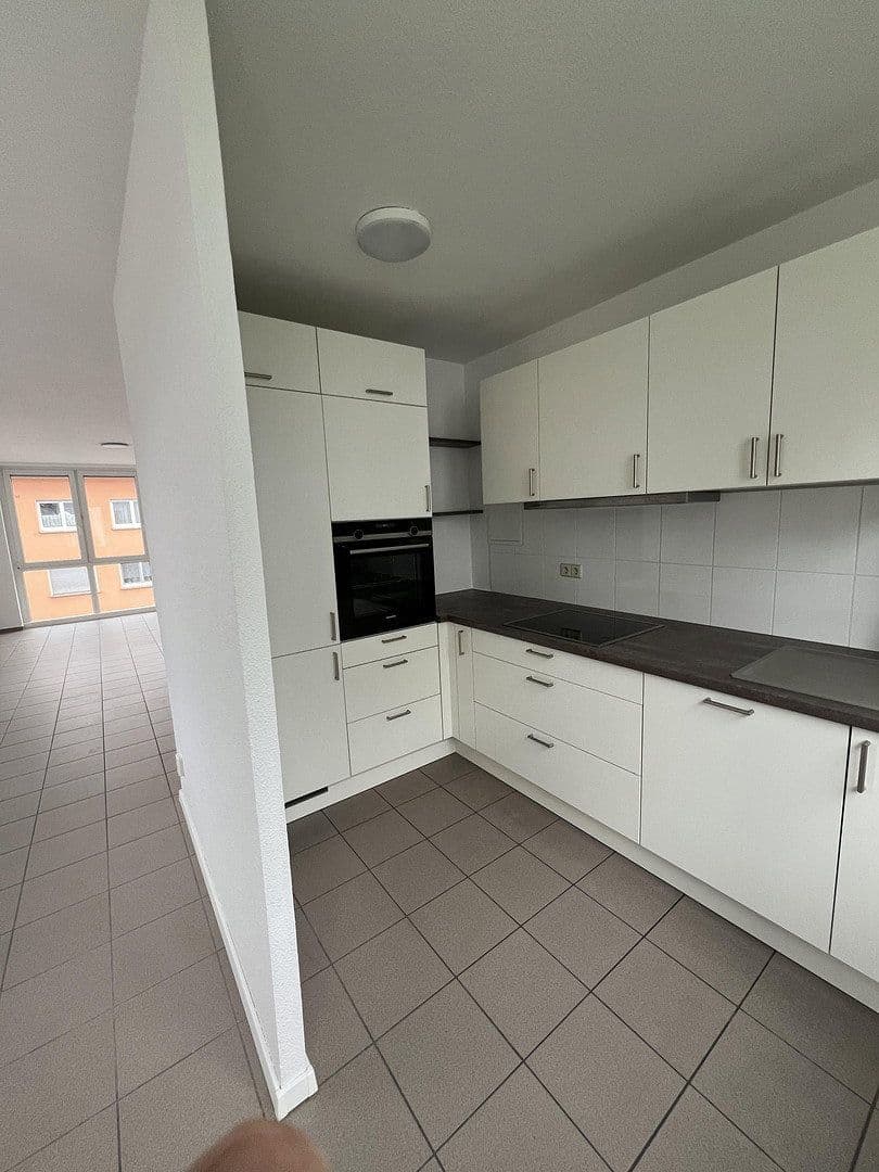 Pronájem bytu 2+1 65 m², Bismarckstrasse 54, Pforzheim, Bádensko-Württembersko Pronájem bytu 2+1 65 m², Bismarckstrasse 54, Pforzheim, Bádensko-Württembersko