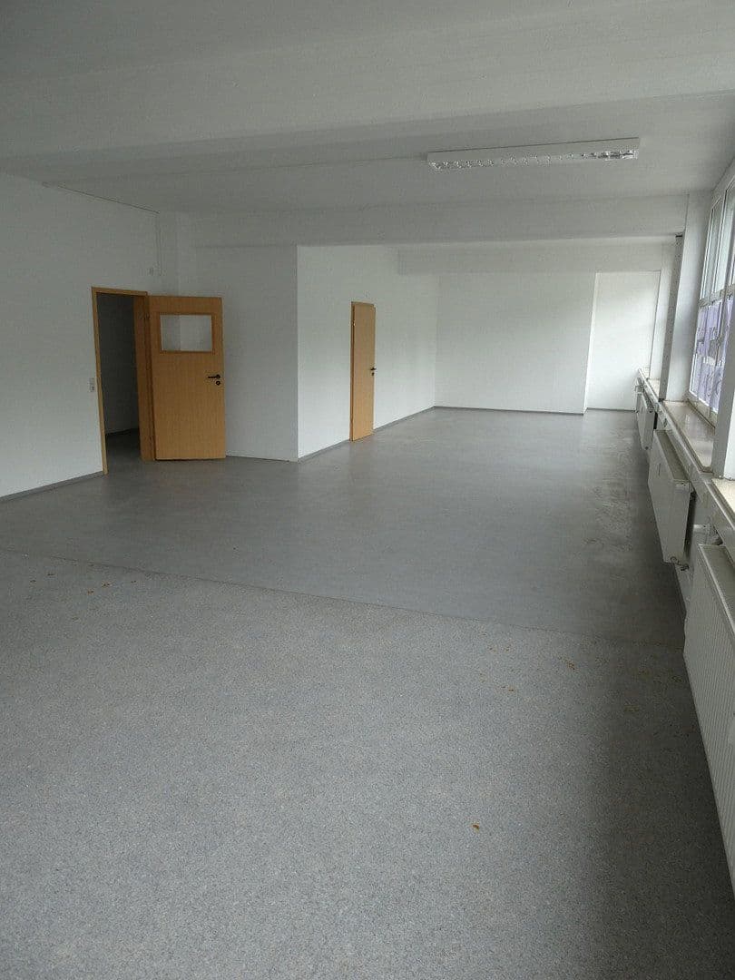 Prodej kanceláře 866 m², Ulm, Bádensko-Württembersko Prodej kanceláře 866 m², Ulm, Bádensko-Württembersko