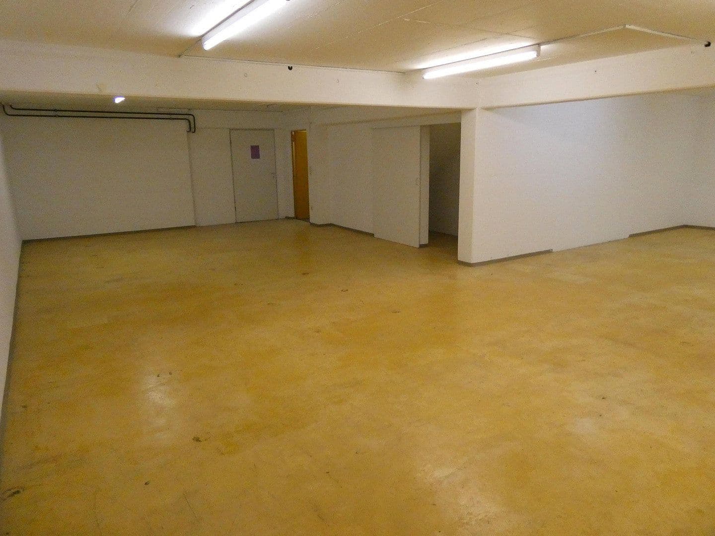 Prodej kanceláře 866 m², Ulm, Bádensko-Württembersko Prodej kanceláře 866 m², Ulm, Bádensko-Württembersko