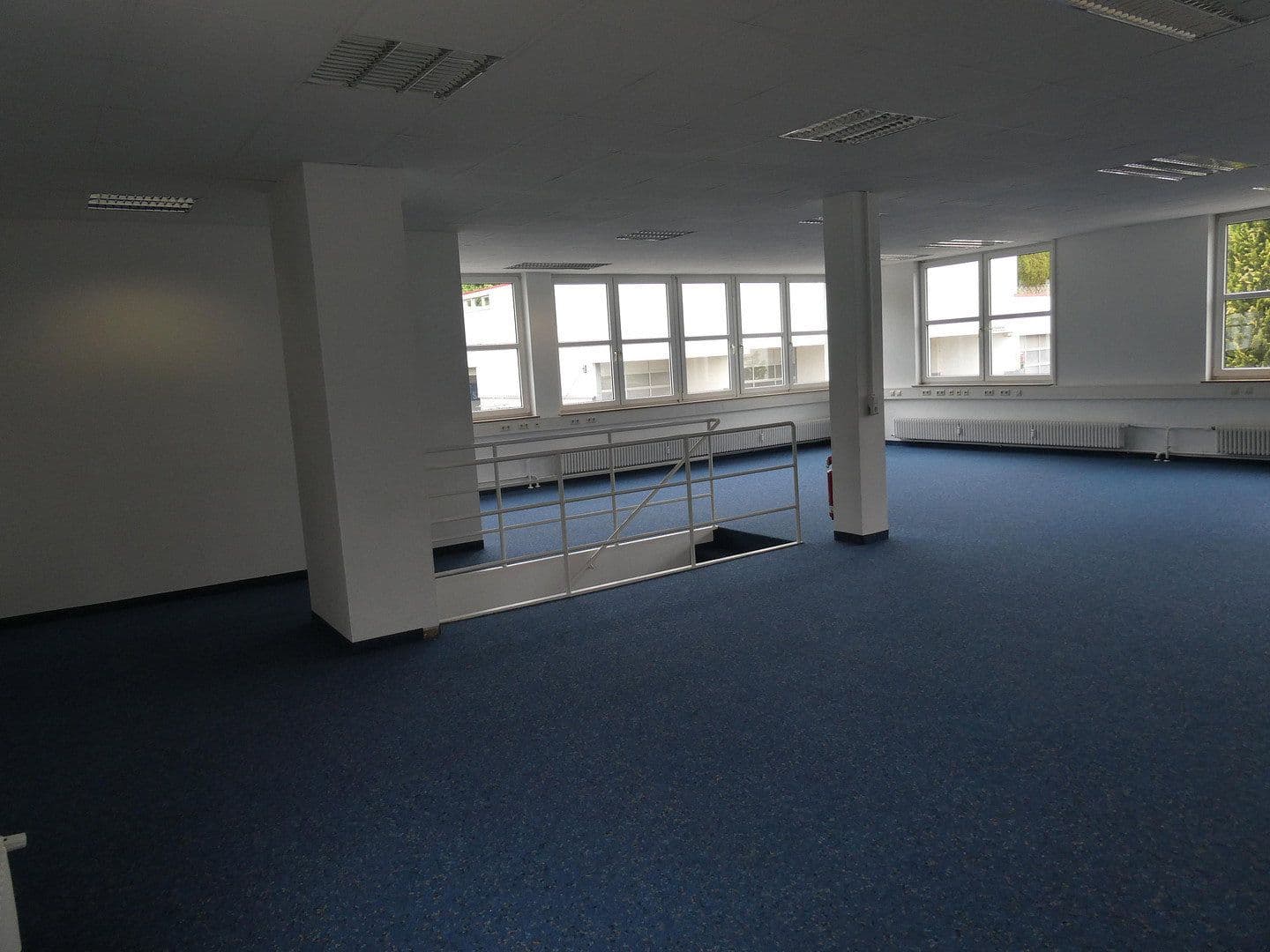 Prodej kanceláře 866 m², Ulm, Bádensko-Württembersko Prodej kanceláře 866 m², Ulm, Bádensko-Württembersko