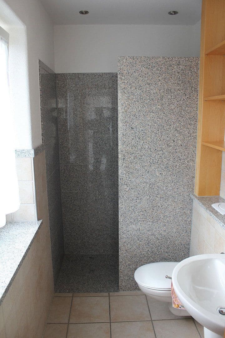 Prodej domu 180 m², pozemek 698 m², Schernfeld, Bavorsko Prodej domu 180 m², pozemek 698 m², Schernfeld, Bavorsko